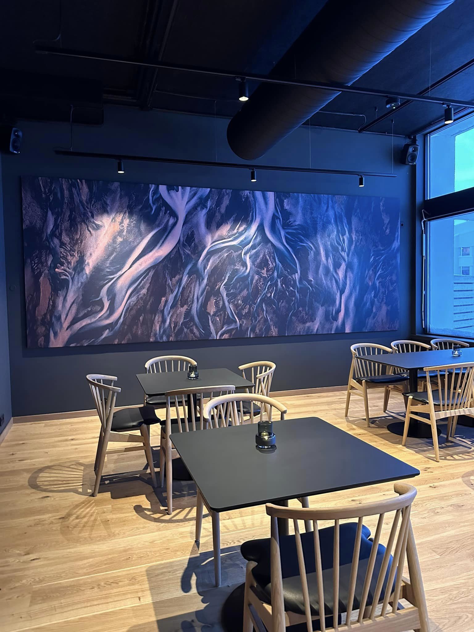 Frá veitingastaðnum Logni á Hótel Ísafirði.