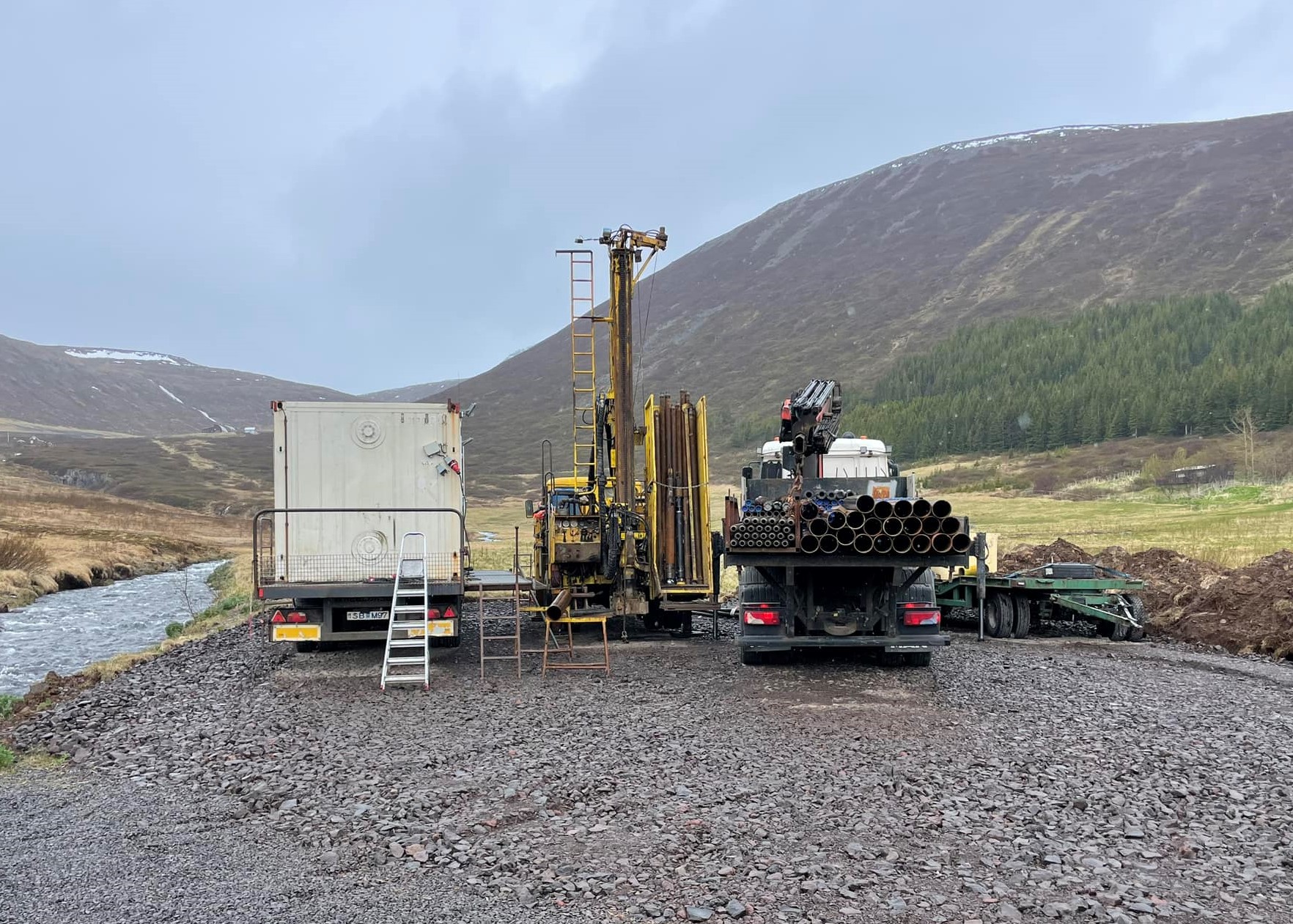 Jarðhitabor Orkubús Vestfjarða í Tungudal.