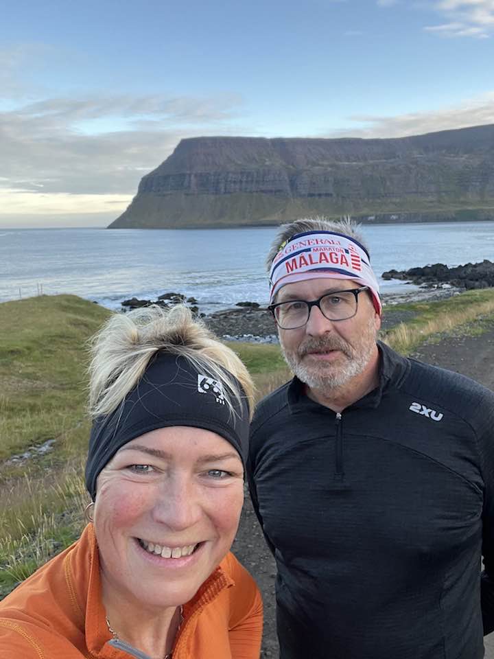 Sigga og Dúi á morgunskokki í Súgandafirði.