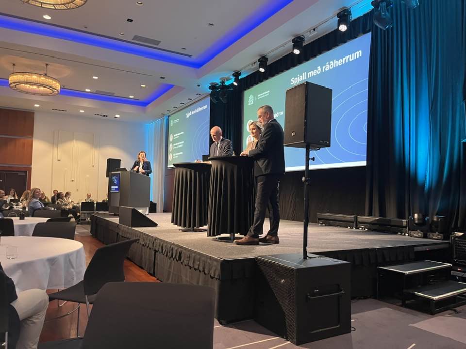 Pallborð á Innviðaþingi.