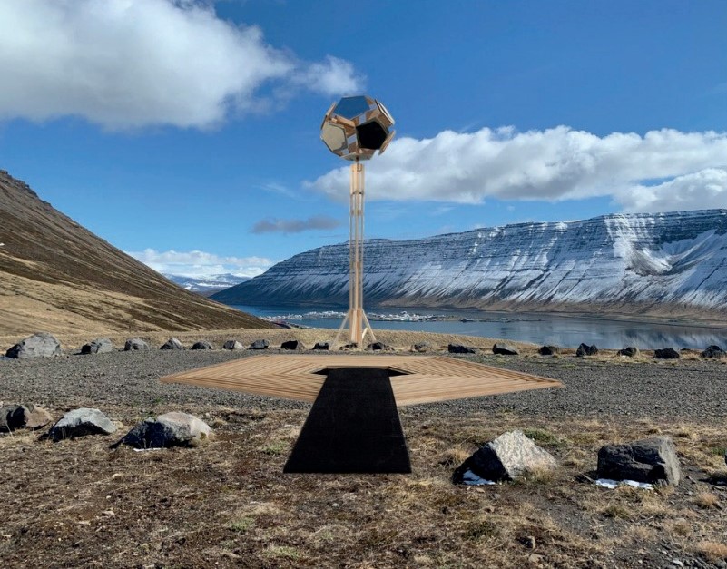 Teikning af listaverkinu Lendingarstaður fyrir geimverur.