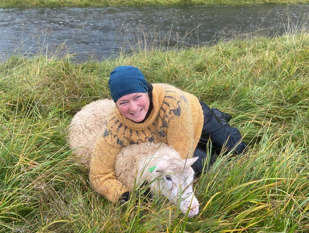 Sigríður Júlía, forseti bæjarstjórnar, í smalamennsku fyrir nokkrum árum.