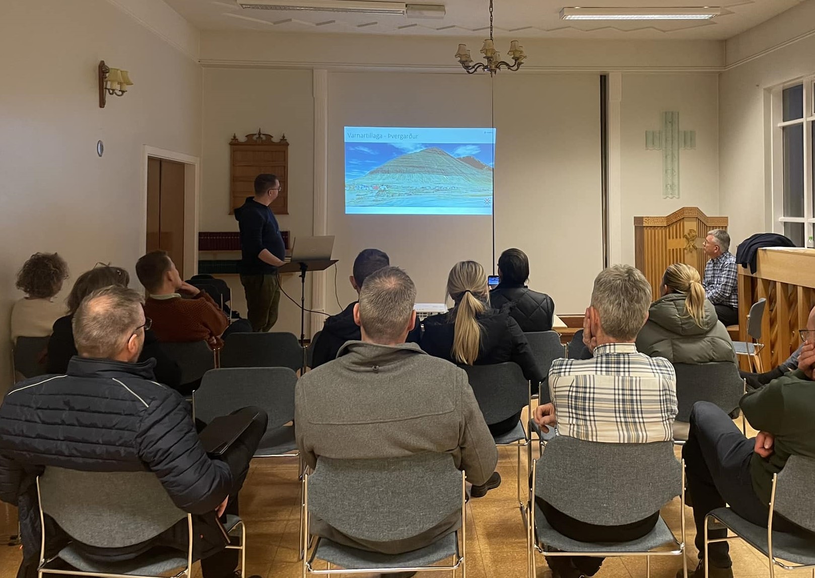 Íbúafundur í gamla barnaskólanum í Hnífsdal.