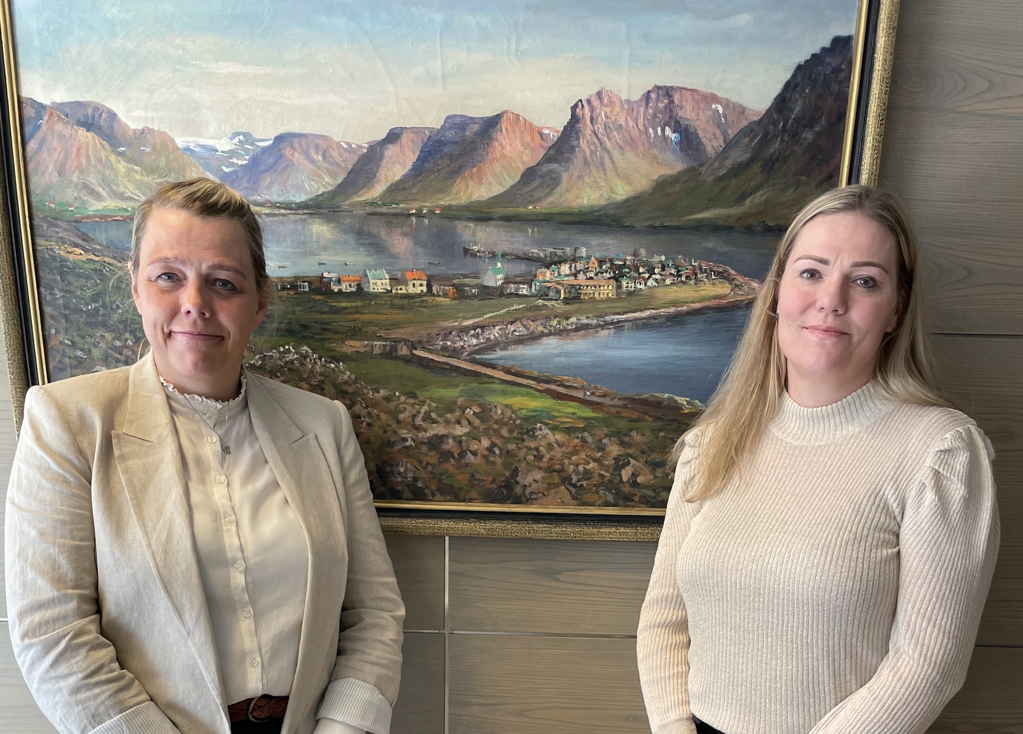Arna Lára Jónsdóttir og Hrönn Garðarsdóttir.