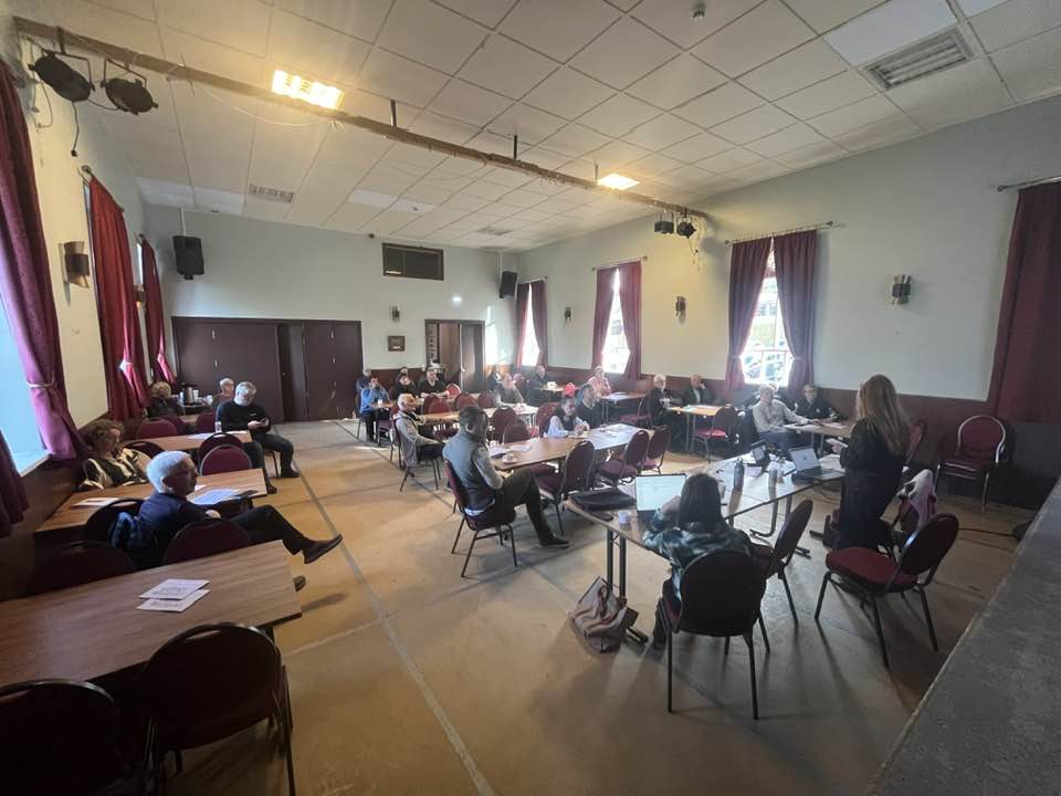 Íbúafundur í félagsheimilinu á Þingeyri.