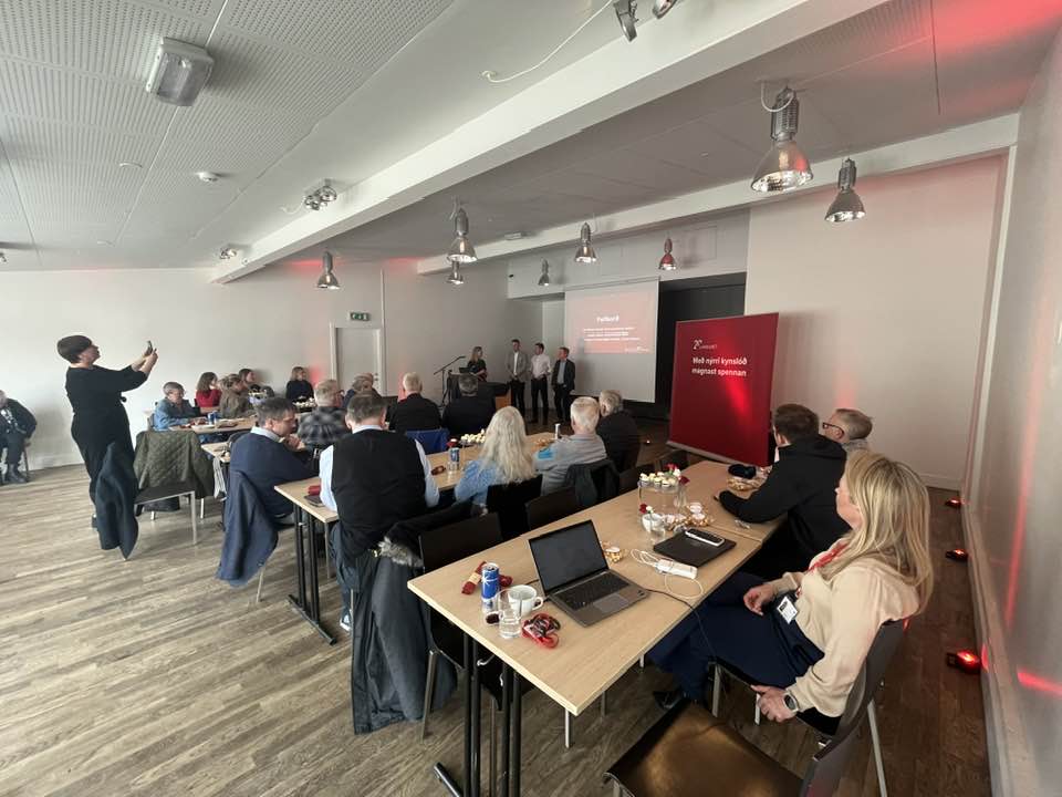 Á kynningarfundi Landsnets í Bryggjusal Edinborgarhússins.