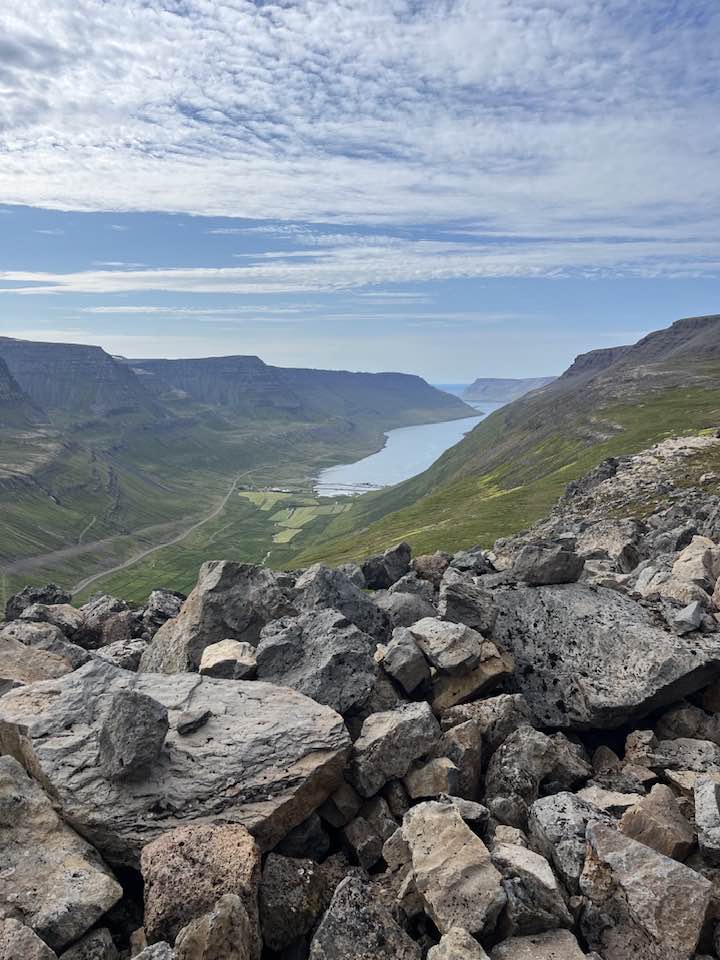 Horft niður Súgandafjörð frá Botnsheiði.