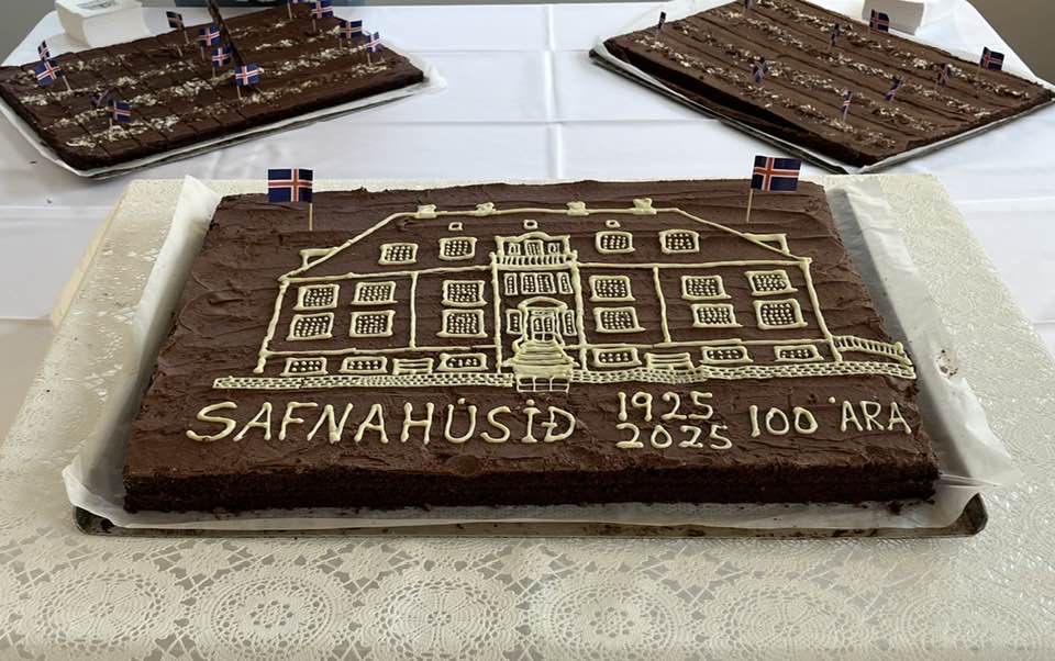 Afmæliskaka Safnahússins.