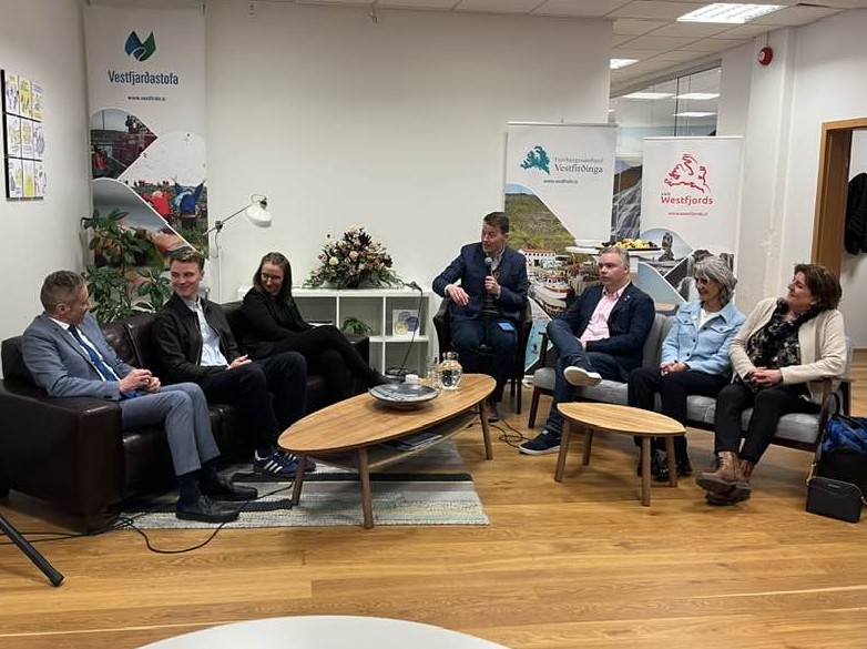 Margrét Jónsdóttir Njarðvík rektor Háskólans á Bifröst, Peter Weiss forstöðumaður Háskólaseturs Vestfjarða, Ragnheiður Þórarinsdóttir rektor Landbúnaðarháskóla Íslands.