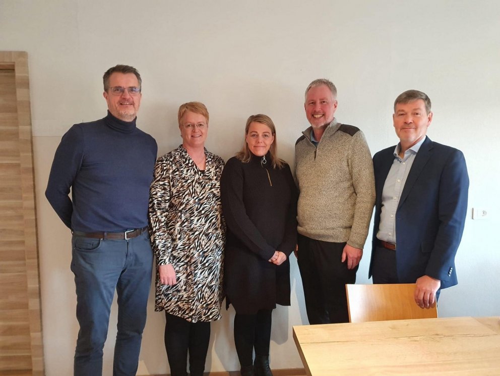 Arna Lára ásamt fulltrúum Byggðastofnunar og Lánasjóðs sveitarfélaga.