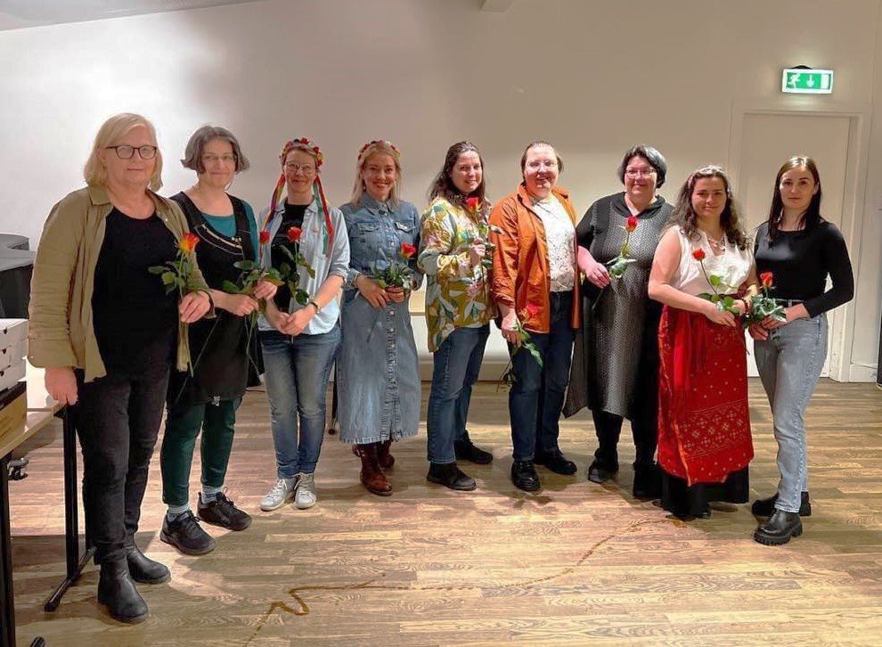 Úkraínufólk bauð til viðburðar í Edinborgarhúsinu á Ísafirði þar sem þau kynntu menningu sína og mat…