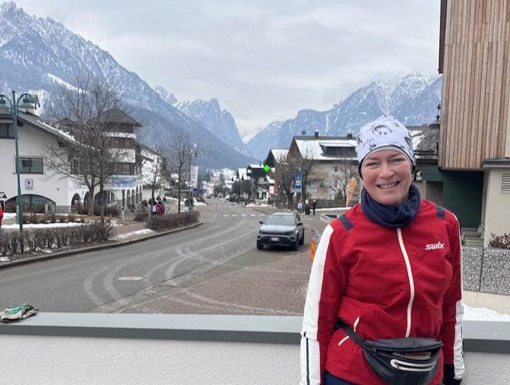 Í miðbæ Toblach/Dobbiaco. Það er ekki hægt að fanga mikilfengleik fjallanna hér á mynd. Bærinn er í &hellip;