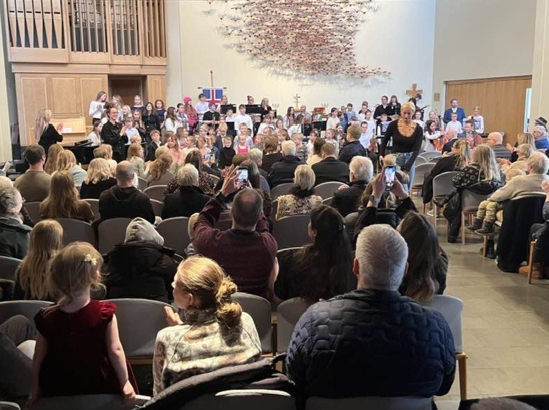 Frá Ísófóníutónleikum í Ísafjarðarkirkju.