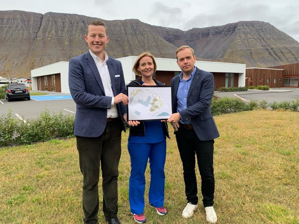 Gylfi Ólafsson, forstjóri Heilbrigðisstofnunar Vestfjarða, Hildur Elísabet Pétursdóttir, deildarstjó…