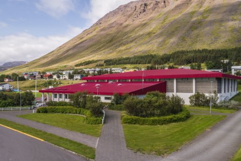 íþróttahúsið á Torfnesi.