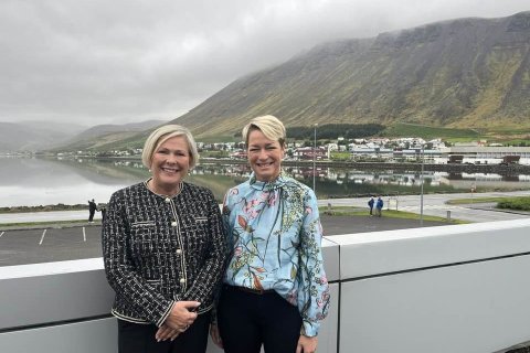 Ég og Halla forseti á svölunum við skrifstofuna mína.