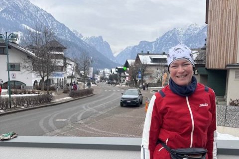 Í miðbæ Toblach/Dobbiaco. Það er ekki hægt að fanga mikilfengleik fjallanna hér á mynd. Bærinn er í &hellip;