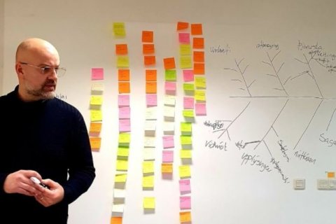 Gunnar Thorberg með hugarflugsfund í Blábankanum.
Mynd: Blábankinn