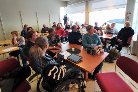 Frá úthlutuninni á Gunnukaffi.