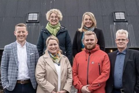 Sex efstu frambjóðendur á Í-listanum árið 2022. Nanný Arna Guðmundsdóttir og Arna Lára Jónsdóttir fy…