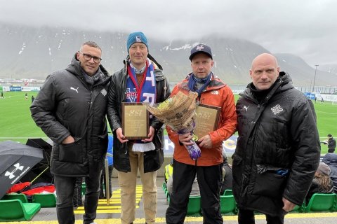 Jörundur Áki Sveinsson, starfandi framkvæmdastjóri KSÍ, Gylfi Ólafsson, formaður bæjarráðs, Svavar Þ…