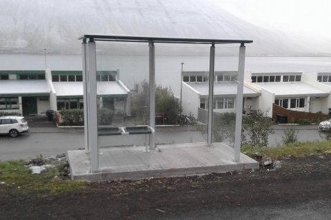Skýlið á Seljalandsvegi.