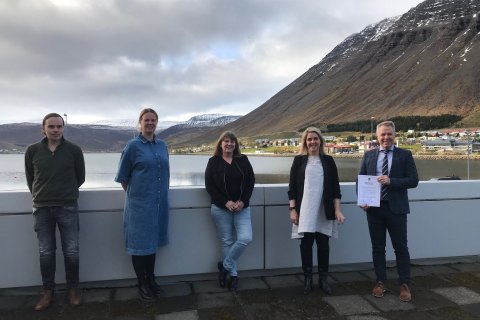 Sviðsstjórar og bæjarstjóri Ísafjarðarbæjar við undirritun viljayfirlýsingarinnar.